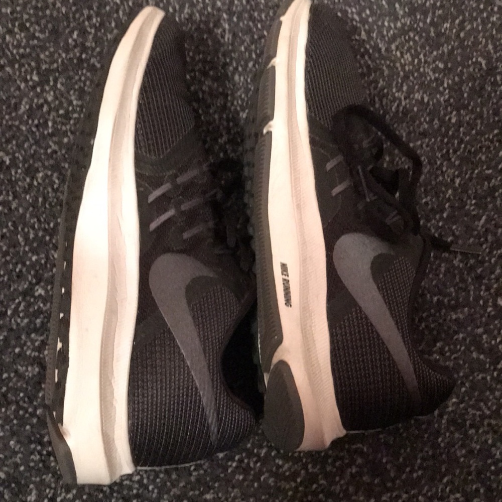 Nike running sneakers size 8 - Picture 8 of 11
